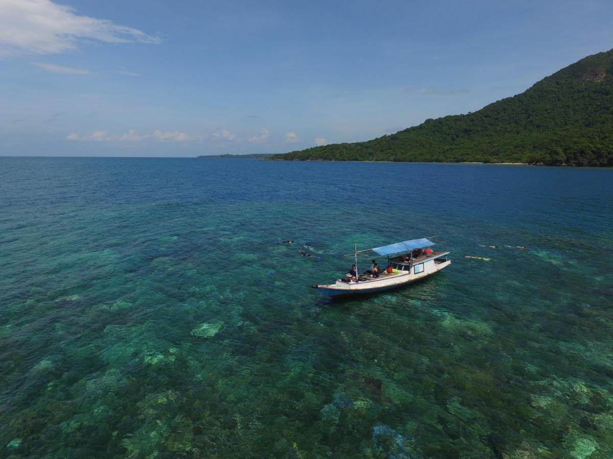Ayu Hotel Karimunjawa Dış mekan fotoğraf