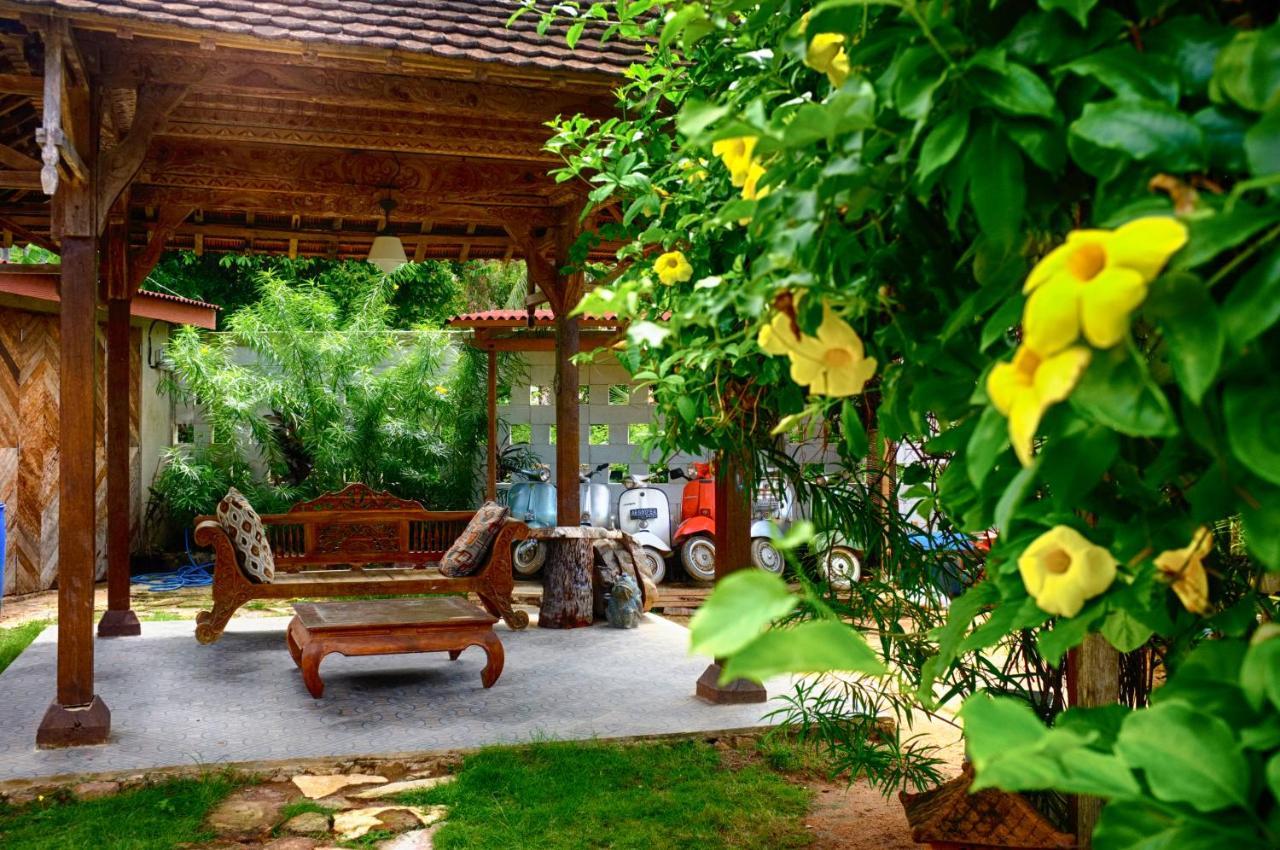 Ayu Hotel Karimunjawa Dış mekan fotoğraf