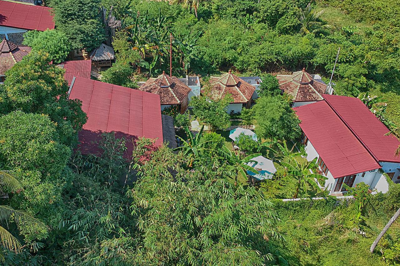 Ayu Hotel Karimunjawa Dış mekan fotoğraf